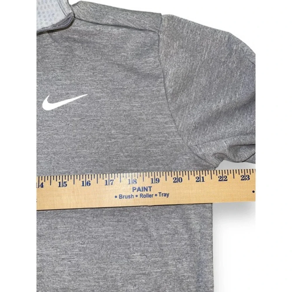 Nike Element Half-Zip Top - Men's Large‎